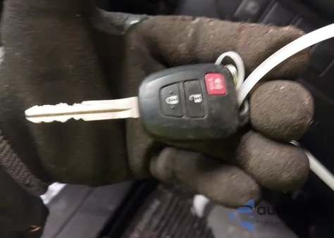 2019 Toyota Highlander Le from USA, damaged, VIN 5TDBZRFH2KS980637